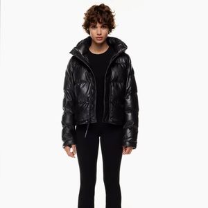 Aritzia super puff XS